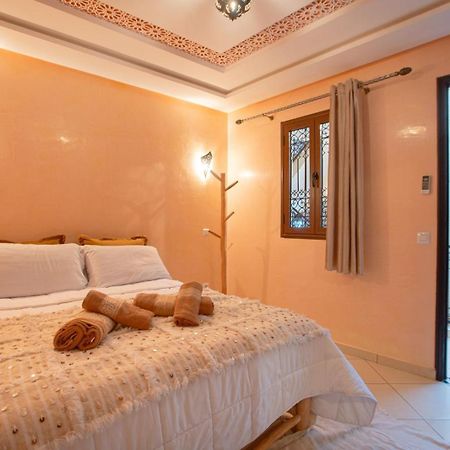 Private Riad 3Ch Salon, Terrasse Avec Jacuzzi , A Jemaa El Fna มาร์ราเกช ภายนอก รูปภาพ