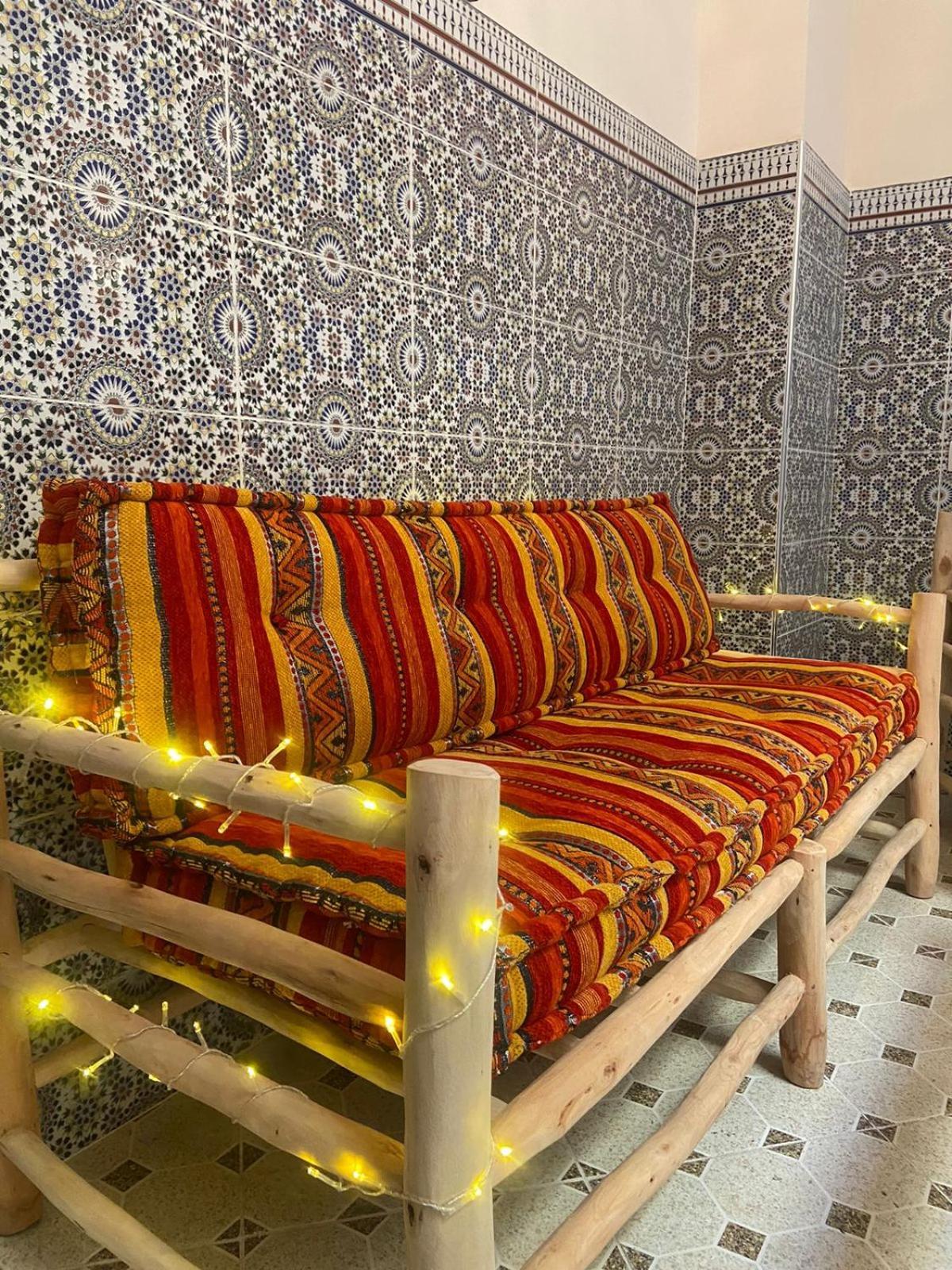 Private Riad 3Ch Salon, Terrasse Avec Jacuzzi , A Jemaa El Fna มาร์ราเกช ภายนอก รูปภาพ