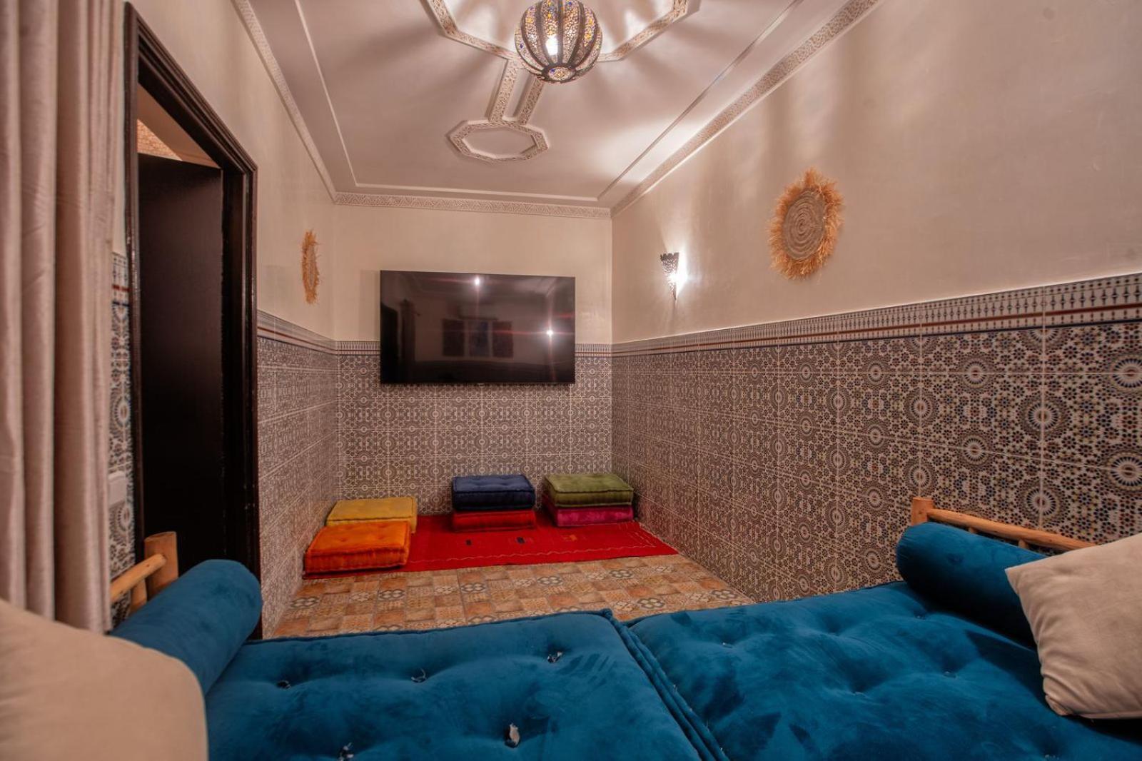 Private Riad 3Ch Salon, Terrasse Avec Jacuzzi , A Jemaa El Fna มาร์ราเกช ภายนอก รูปภาพ
